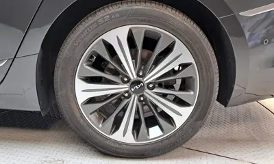 Kia K8