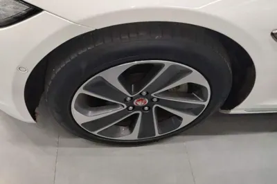 Jaguar XFL