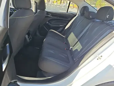 Roewe i5