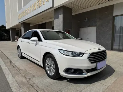Ford Taurus