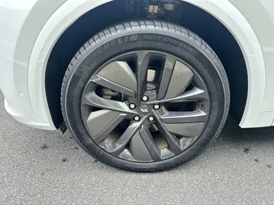 Li Auto Li L7