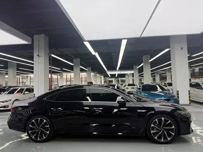 Audi A7L