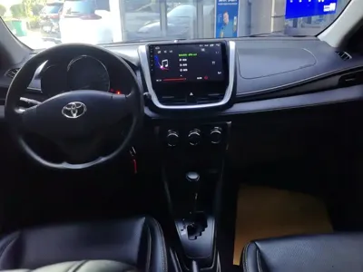 Toyota Yaris L