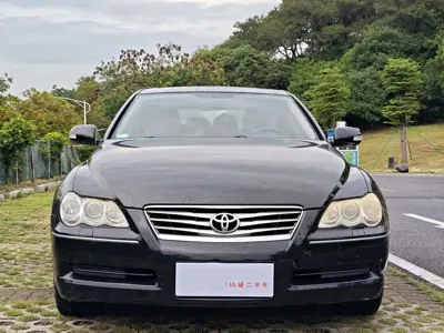 Toyota Reiz