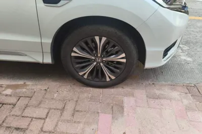 Honda UR-V
