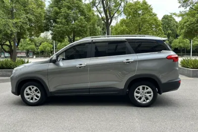 Wuling Hongguang S3