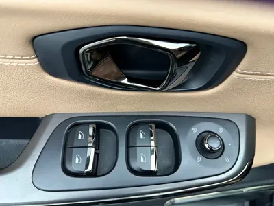 Nio ES8