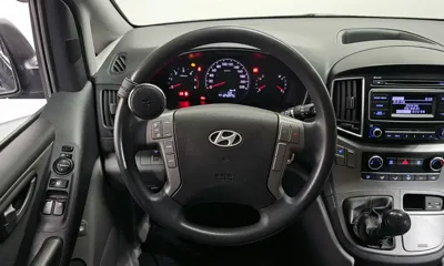 Hyundai Starex