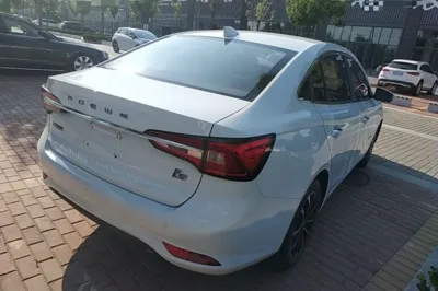 Roewe i5