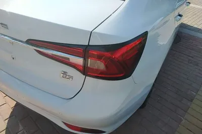 Roewe i5