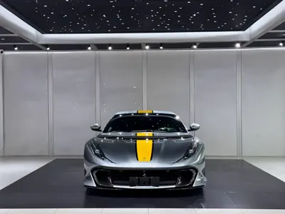 Ferrari 812