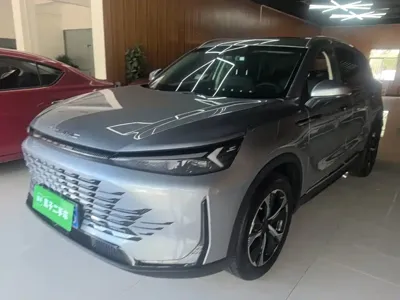 BAIC X7