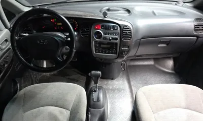 Hyundai Starex
