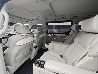 Volvo EM90
