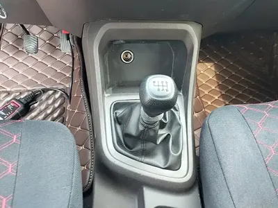 Wuling Hongguang V