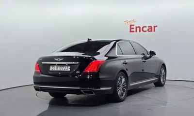 Genesis EQ900