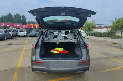 Geely Galaxy E5
