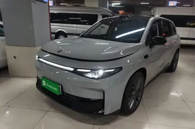 Leapmotor C10