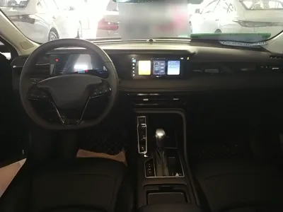 Roewe i5