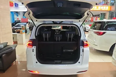 GAC Trumpchi M6