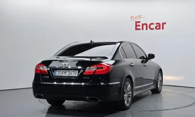 Hyundai Genesis