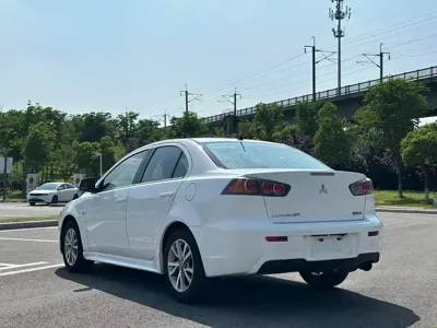 Mitsubishi Lancer EX