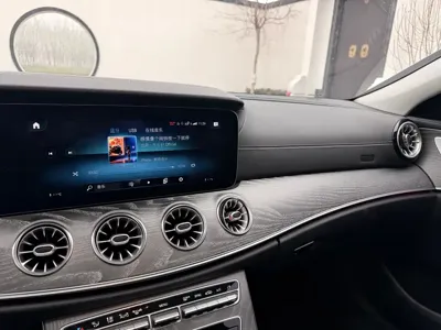 Mercedes-Benz CLS