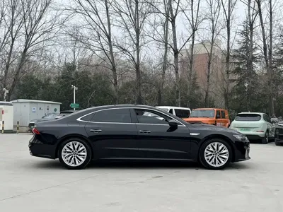 Audi A7L