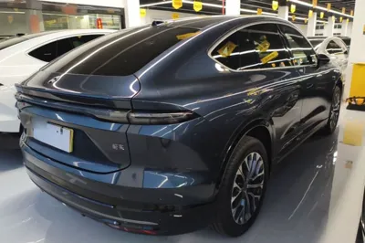 Nio EC6