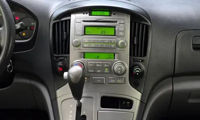 Hyundai Starex