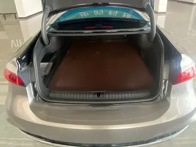 Audi A7L