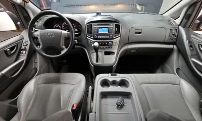 Hyundai Starex