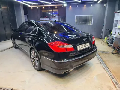 Hyundai Genesis