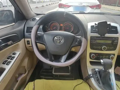 Zhonghua H330