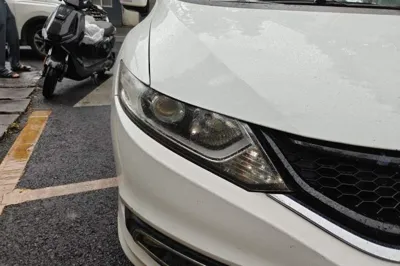 Honda Jade