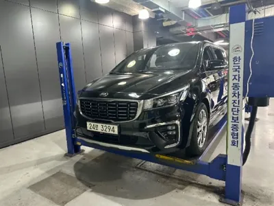 Kia Canival