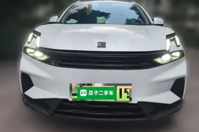 Lynk & Co 06 EM-P
