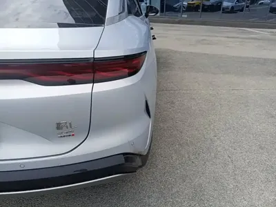 BYD 汉L