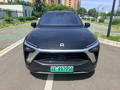 Nio ES8