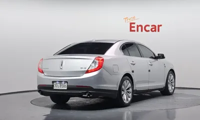 Lincoln MKS