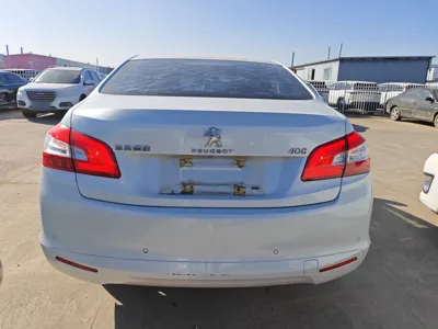 Peugeot 408
