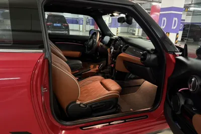 MINI JCW