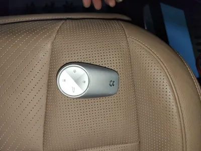 Nio ES8