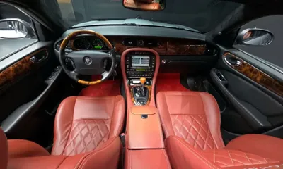 Jaguar XJ-8