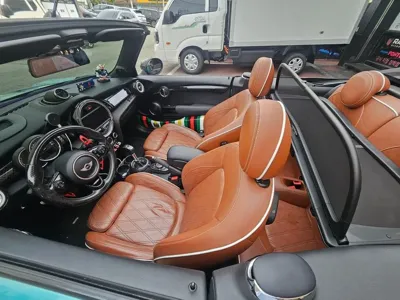 MINI Cooper Convertible