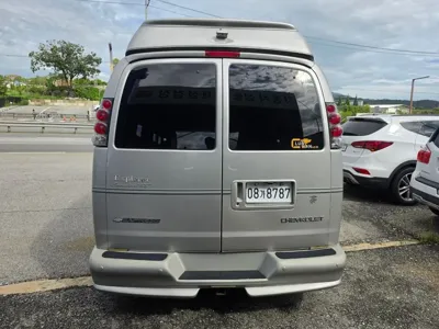 Chevrolet Express Van