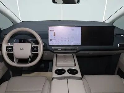Li Auto Li MEGA