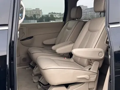 Nissan Quest