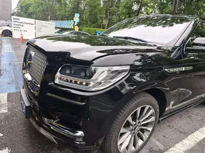 Lincoln Navigator
