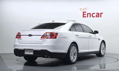 Ford Taurus